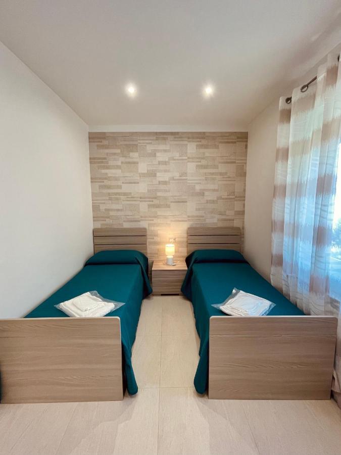 Baia di Atlantide Apartment Taormina Bagian luar foto